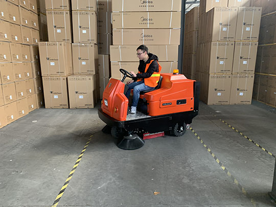 掃地機(jī)特點鮮明